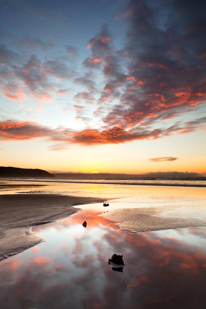 Fire in the Sky, Westward Ho!